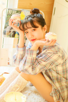 明星专题：余非